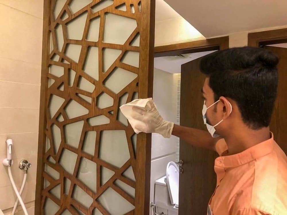 The Peninsula Chittagong Limited Hotel Bagian luar foto